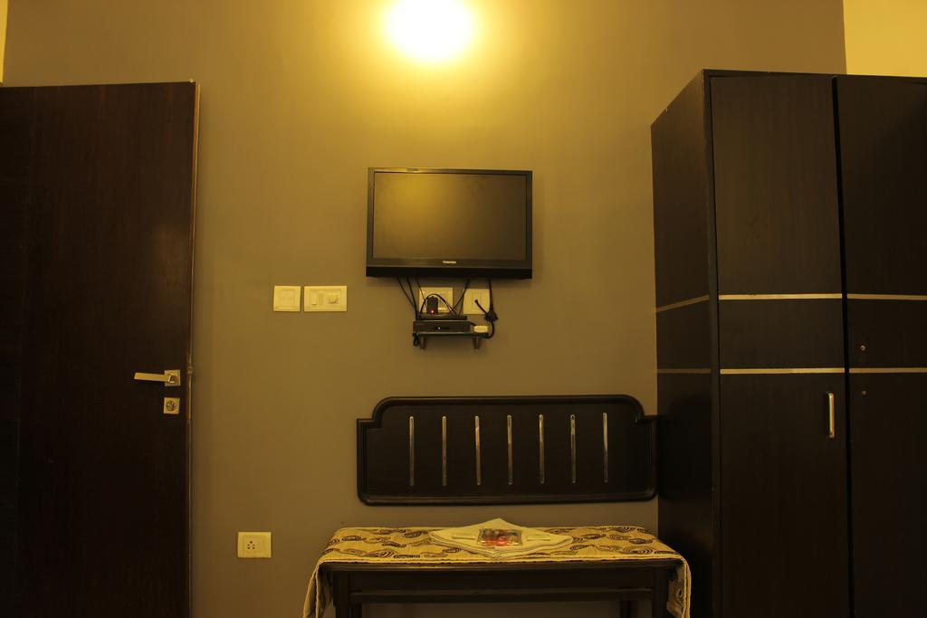 Mount Residency Hotel Chennai Exterior foto